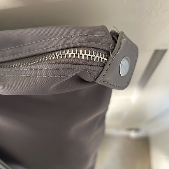 Gray Shoulder Tote Bag - Picture 14 of 16